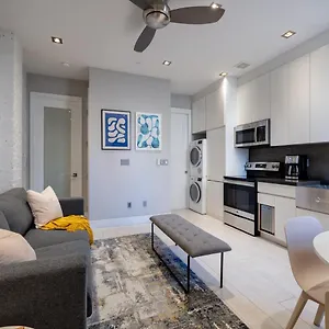 Appartement Cozy & Convenient Midtown Apartment!, New York