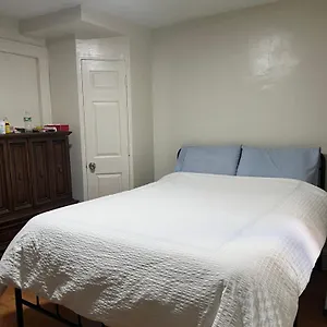 Apartment Grand, New York