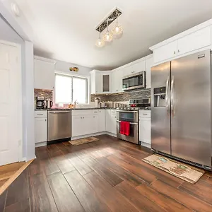 Apartment Luxury Close To Ubs Arena And Jfk, New York
